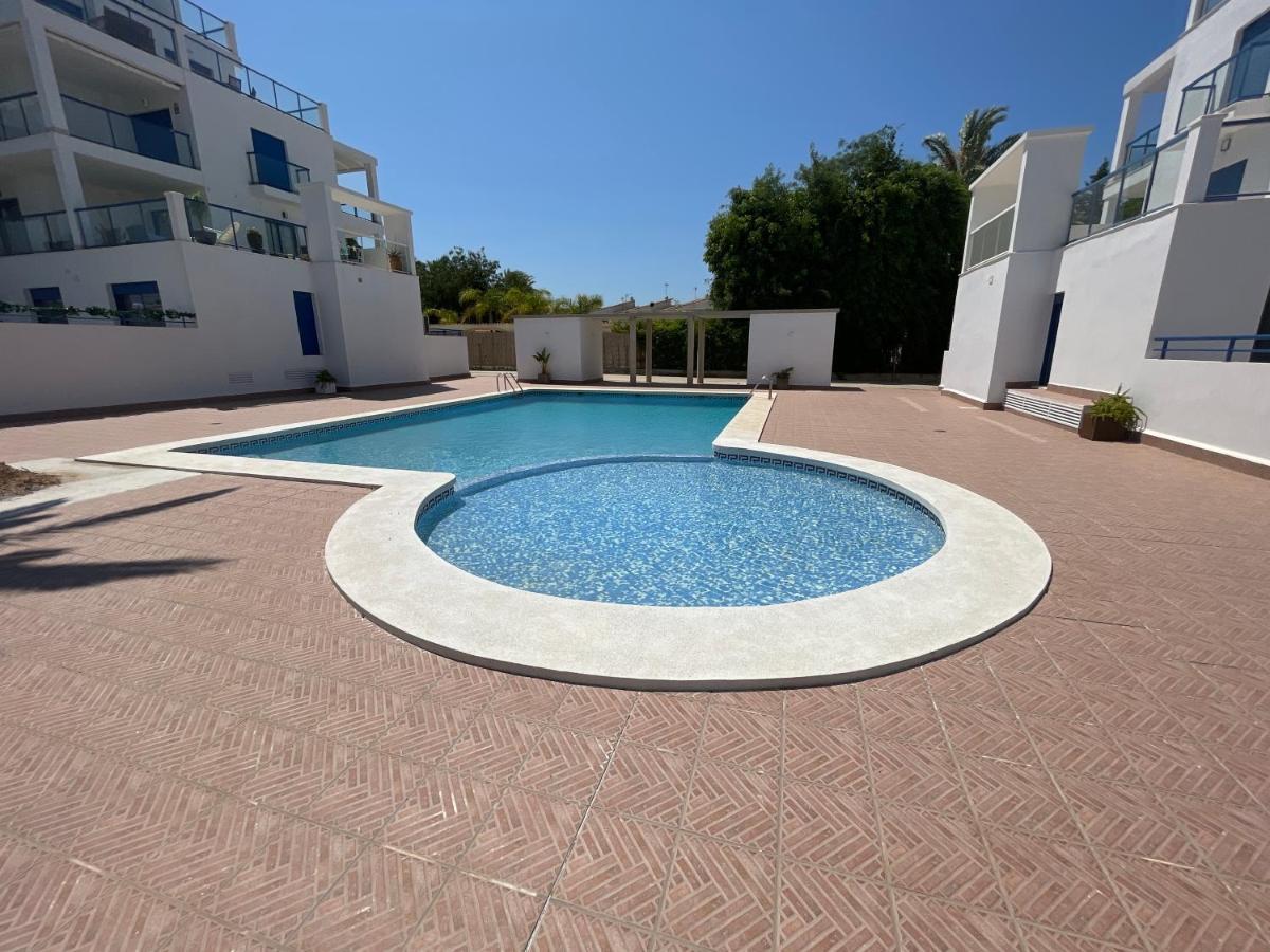 Apartamento 4 Personas, Amplias Terrazas Y 2Oo Mt De La Playa Denia Luaran gambar